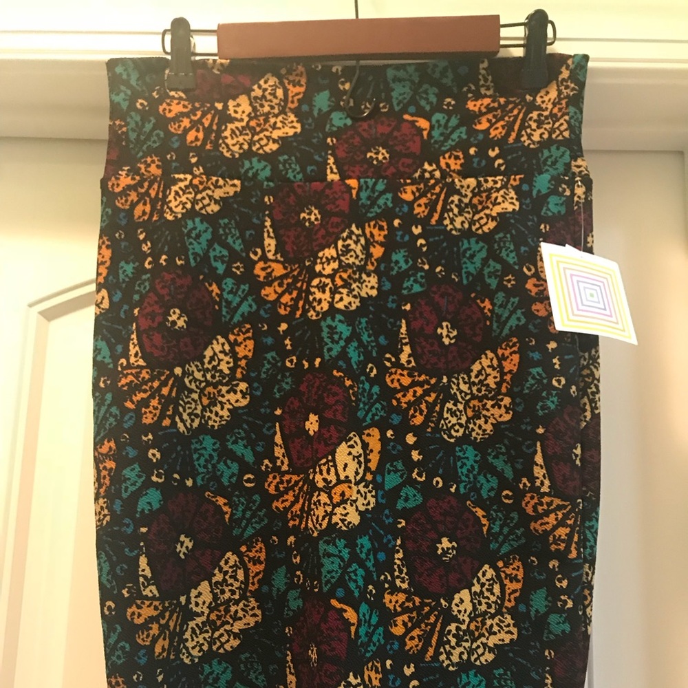 Lularoe Small Cassie NWT